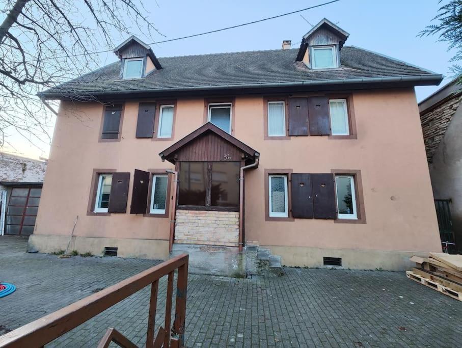 Comfortable T2 Apartment In Neudorf, Страсбург Экстерьер фото